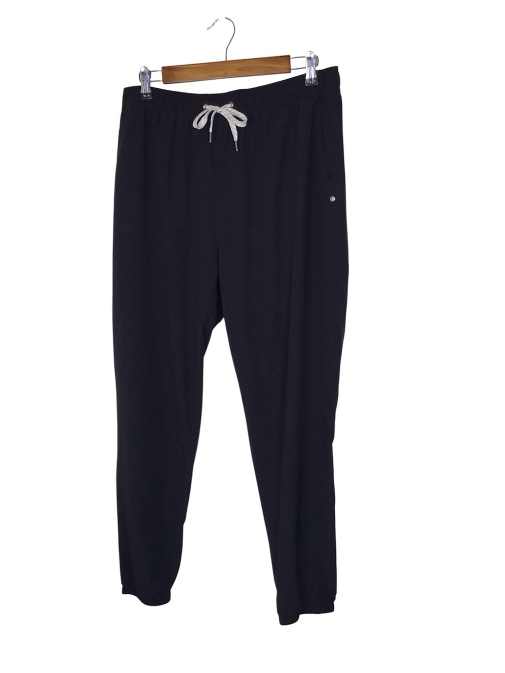 Vuori Kore Lined 28” Jogger in Black Size Large.